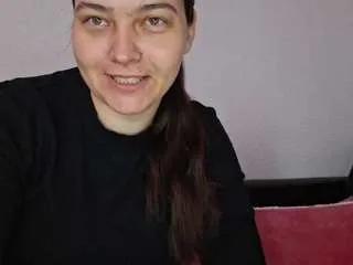 Freechat cyndeewinter on CamSoda