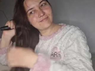 Freechat cyndeewinter on CamSoda