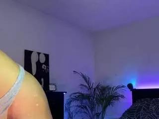 dalmatian-girl on CamSoda 