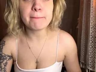 Freechat dannavegar on CamSoda