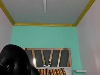 Freechat danteeverdeen on CamSoda