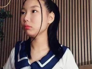 darinaweis on CamSoda 