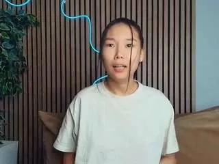darinaweis on CamSoda 