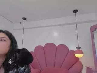 dayra-angels14 on CamSoda 