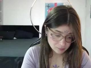 dearlilith on CamSoda 