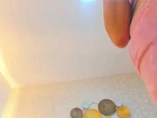 Freechat debora-scoot on CamSoda
