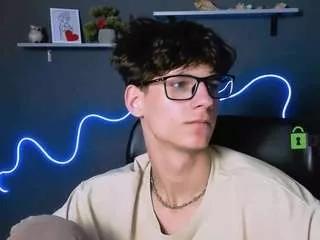den-rich on CamSoda 