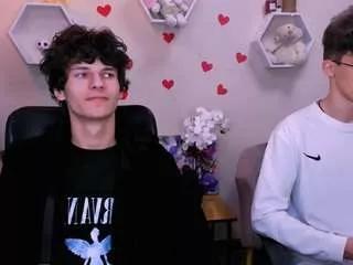 den-rich on CamSoda 