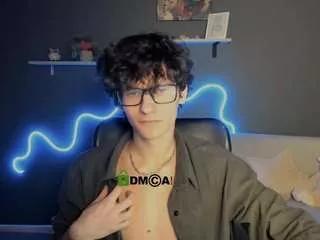 den-rich on CamSoda 