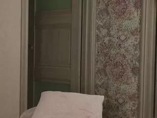 dianawild on CamSoda 
