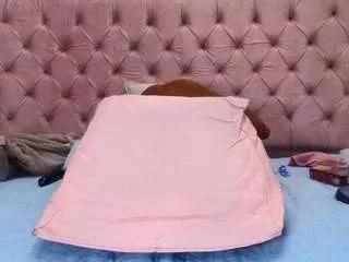 diane-lou on CamSoda 