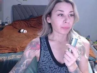 Offline directgirl on CamSoda