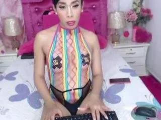 diva-hermosa on CamSoda 