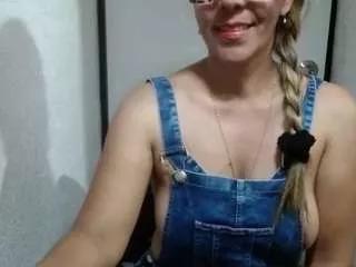 dulce-paty on CamSoda 