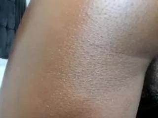 ebony-desire on CamSoda 