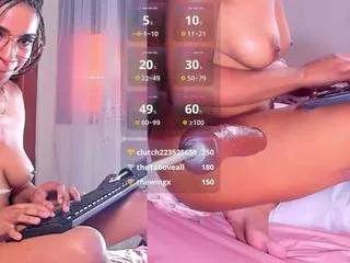 ebony-skye on CamSoda 
