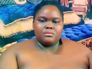ebonyhotbuns on CamSoda 