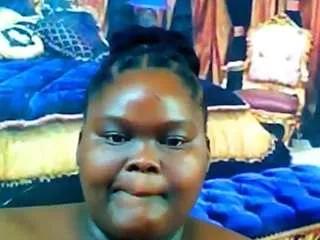 ebonyhotbuns on CamSoda 