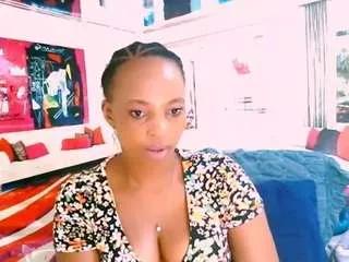 ebonyseductionz on CamSoda 