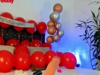 ebonyyhot on CamSoda 