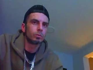 edmonton1985780 on CamSoda 