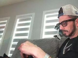 edmonton1985780 on CamSoda 