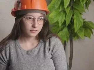 edytembury on CamSoda 