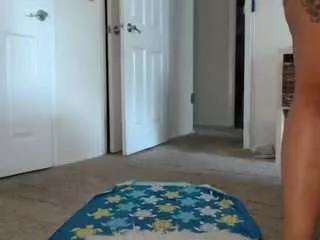 elegance on CamSoda 