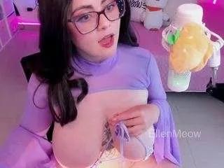 ellenmeow on CamSoda 