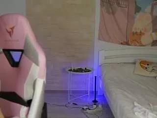 ellyary on CamSoda 