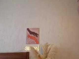 elvinabrowning on CamSoda 