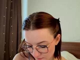 elvinabrowning on CamSoda 