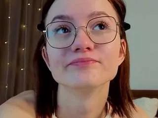 elvinabrowning on CamSoda 