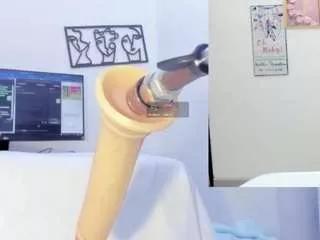 emily-philip on CamSoda 