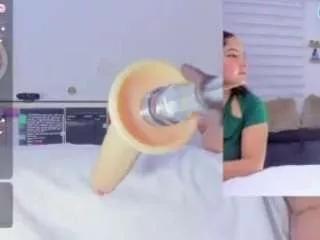 emily-philip on CamSoda 