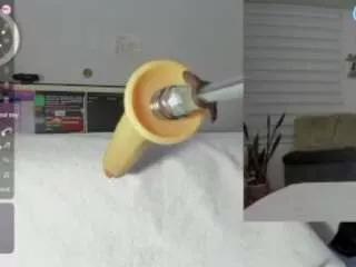 emily-philip on CamSoda 