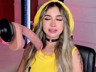 emilyhendrix on CamSoda 