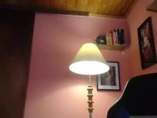 emilyr0s33 on CamSoda 