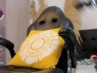 emma-andreew1 on CamSoda 