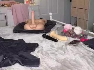 emmagray01 on CamSoda 