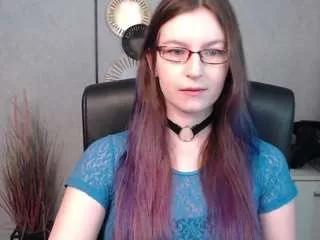 emmatease94 on CamSoda 