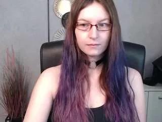 emmatease94 on CamSoda 