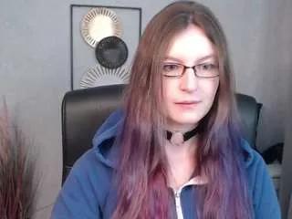 emmatease94 on CamSoda 