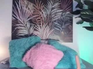 emycross on CamSoda 
