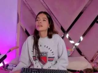 esmeraldaht on CamSoda 
