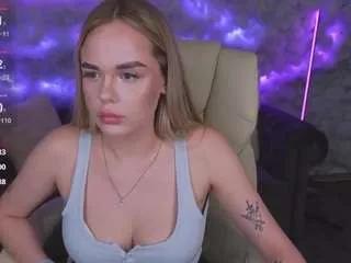 evacrush on CamSoda 