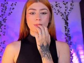 evelynlove-1 on CamSoda 