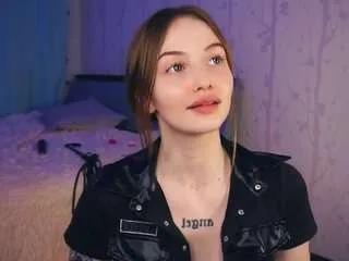 Freechat fannygranger on CamSoda