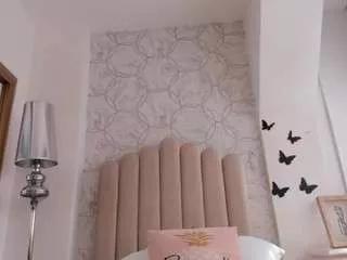 foxy200 on CamSoda 