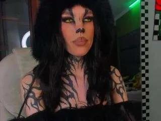 Freechat gigibadassxx on CamSoda